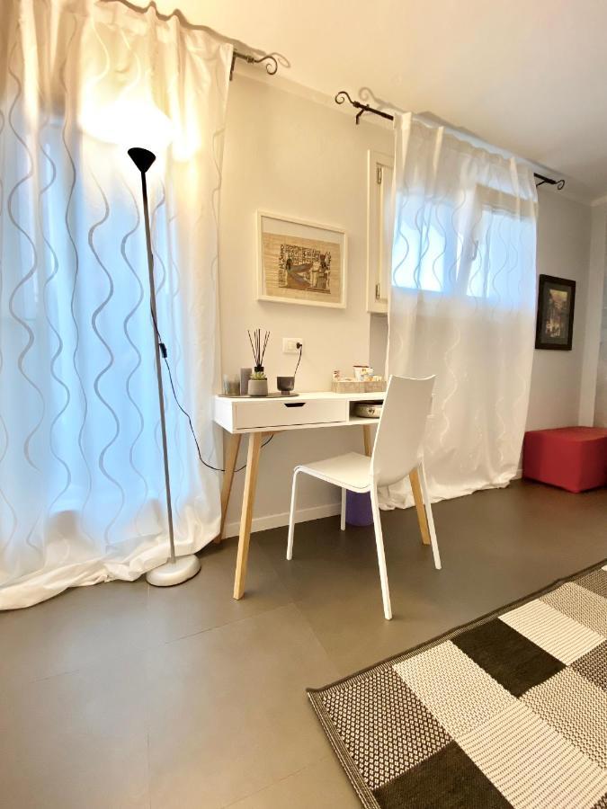 Lhv Garda Lake - Private Pool And Spa باردولينو المظهر الخارجي الصورة
