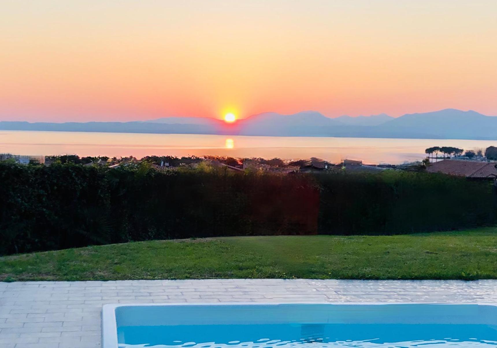 Lhv Garda Lake - Private Pool And Spa باردولينو المظهر الخارجي الصورة